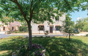 Two-Bedroom Apartment in Fazana